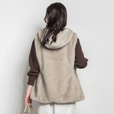 リバーシブルフェイクファーフーディベスト | LAUTREAMONT (Women