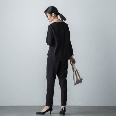 ソアパールテーパードパンツ