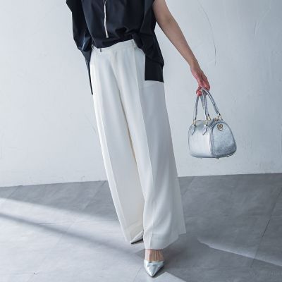 【SALE】LAUTREAMONT (Women)/ロートレアモン エアブリーズストレートワイドパンツ&#8810;洗濯機で洗える&#8811; 02オフホワイト パンツ・ズボン【三越伊勢丹/公式】