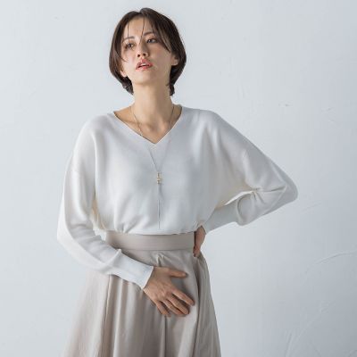 【SALE】LAUTREAMONT (Women)/ロートレアモン ホールガーメントVネックニットプルオーバー 01ホワイト トップス【三越伊勢丹/公式】