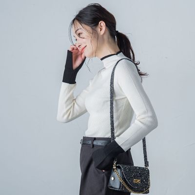 【ＷＥＢ＆一部店舗限定】袖配色モックネックニット