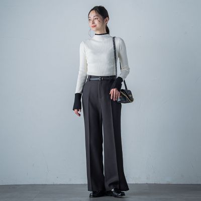 【ＷＥＢ＆一部店舗限定】袖配色モックネックニット