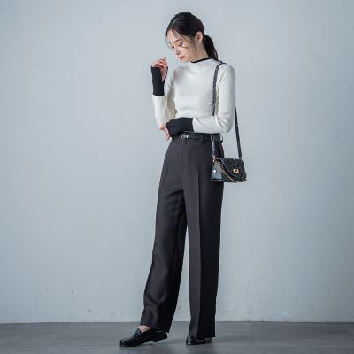【ＷＥＢ＆一部店舗限定】袖配色モックネックニット