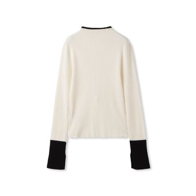 【ＷＥＢ＆一部店舗限定】袖配色モックネックニット