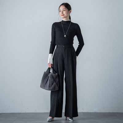 【ＷＥＢ＆一部店舗限定】袖配色モックネックニット