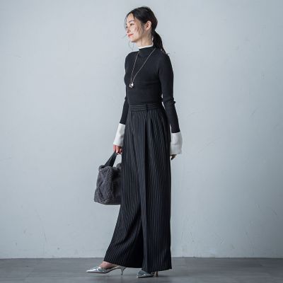 【ＷＥＢ＆一部店舗限定】袖配色モックネックニット