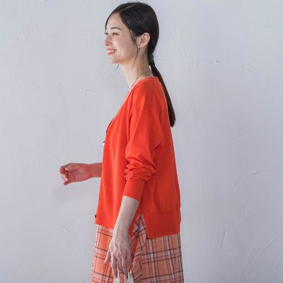ペーパーヤーンＶネックカーディガン≪手洗い可能≫