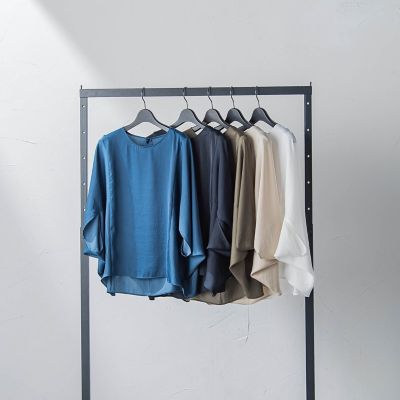 【ＷＥＢ限定】ドレープサテンブラウス≪洗濯機で洗える≫