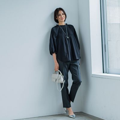 シアープリーツスタンドネックブラウス≪洗濯機で洗える≫