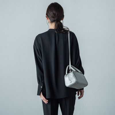 バンドカラーブラウス≪洗濯機で洗える≫
