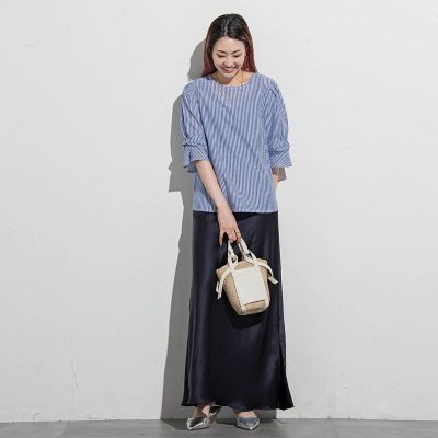 【ＷＥＢ限定】ラメストライプ袖タックブラウス　≪手洗い可能≫