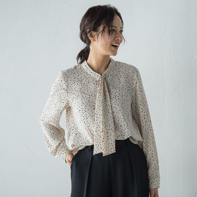 ＜LAUTREAMONT (Women)＞ランダムドットエアリーブラウス≪洗濯機で洗える≫