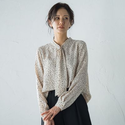 ランダムドットエアリーブラウス≪洗濯機で洗える≫ | LAUTREAMONT