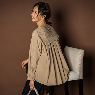 ＜LAUTREAMONT (Women)＞キーネックエアリータックブラウス　≪接触冷感／洗濯機で洗える≫