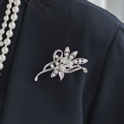 ＜LAUTREAMONT (Women)＞リーフモチーフブローチ