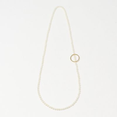 ｊａｎｕｋａ　シェルパールサークルパーツ付きロングネックレス