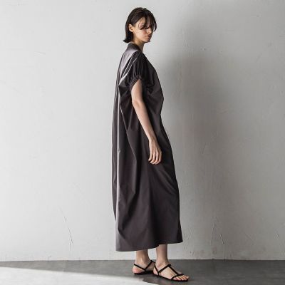ポリエステルストレッチ撥水加工ドレス