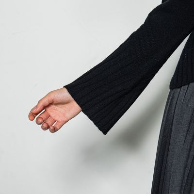 リブスタンダードカラーニット