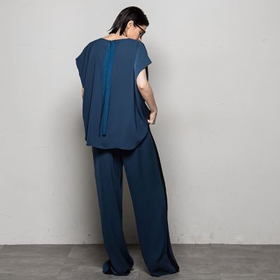エステルダブルサテン　スリーブレスブラウス