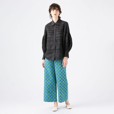 ＬＥＥ　ＭＡＴＨＥＷＳ　Ｃａｍｉｌａ　タックブラウス