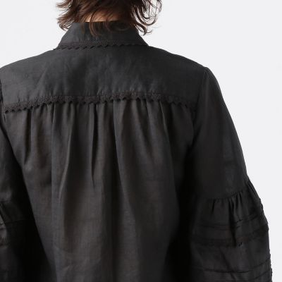 ＬＥＥ　ＭＡＴＨＥＷＳ　Ｃａｍｉｌａ　タックブラウス