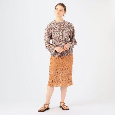 ＶＩＮＣＥ　ポリエステル　アコーディオンプリーツ　プリントブラウス