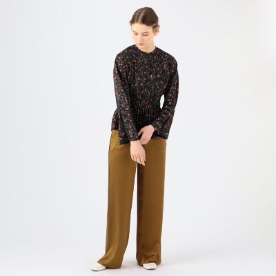 ＶＩＮＣＥ　ポリエステル　アコーディオンプリーツ　プリントブラウス