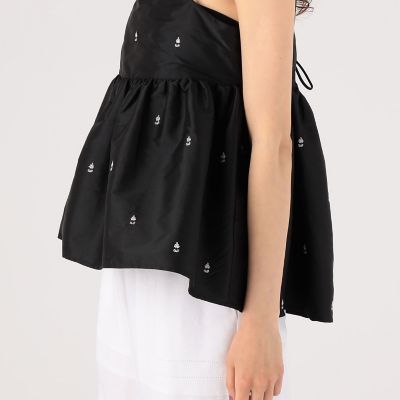 【別注】ｎｅ　Ｑｕｉｔｔｅｚ　ｐａｓ　ＢＬＡＣＫ　×　ＴＯＭＯＲＲＯＷＬＡＮＤ　エンブロイダリートップス