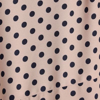 ＵＮＩＯＮ　ＬＡＵＮＣＨ　ボウタイシャツ