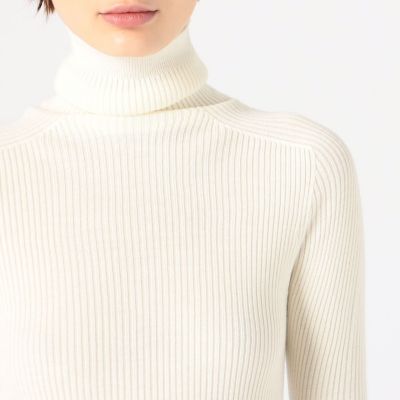 ＵＮＩＯＮ　ＬＡＵＮＣＨ　ハイネックリブタートルニット