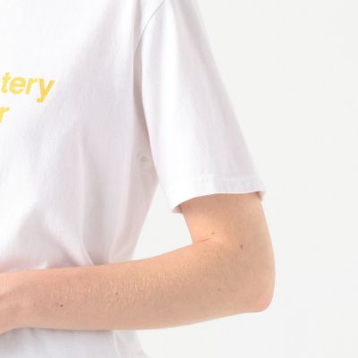 ＴＡＮＧＴＡＮＧ　ＭＡＧＩＣＡＬ　ＭＹＳＴＥＲＹ　プリントＴシャツ