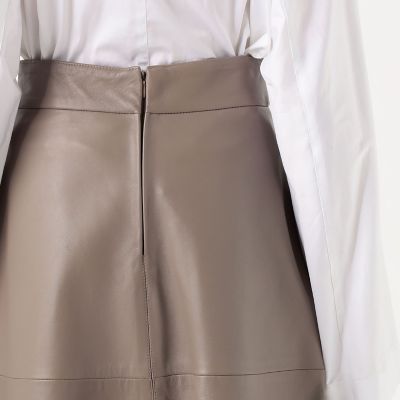 【別注】ＣＩＮＱＵＡＮＴＡ　ナッパレザースカート