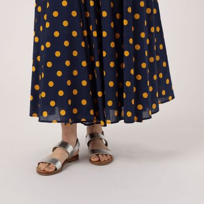 【予約商品８月上旬以降順次お届け】【ＷＥＢ先行予約・別注】ＭＡＲＩＨＡ　Ｄｒｅａｍｙ　Ｄｏｔｓ　夜風のスカート