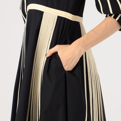 ＢＯＤＩＣＥ　ＳＴＵＤＩＯ　クラシックＶネックドレス