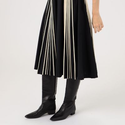 ＢＯＤＩＣＥ　ＳＴＵＤＩＯ　クラシックＶネックドレス