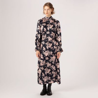 ＮＯ．６　ＷＡＹＮＥ　ＤＲＥＳＳ　シルク　フラワープリントドレス