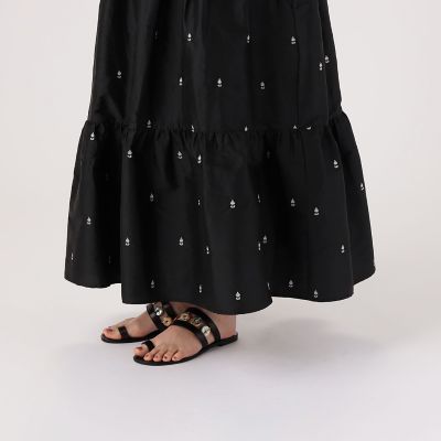 【別注】ｎｅ　Ｑｕｉｔｔｅｚ　ｐａｓ　ＢＬＡＣＫ　×　ＴＯＭＯＲＲＯＷＬＡＮＤ　エンブロイダリーキャミソールドレス