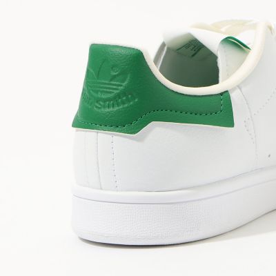 ａｄｉｄａｓ　Ｏｒｉｇｉｎａｌｓ　ＳＴＡＮ　ＳＭＩＴＨ　スニーカー