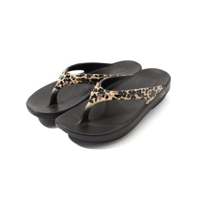 ＜maison TOMORROWLAND＞ＯＯＦＯＳ　ＯＯｌａｌａ　Ｌｕｘｅ　サンダル