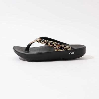 ＯＯＦＯＳ　ＯＯｌａｌａ　Ｌｕｘｅ　サンダル