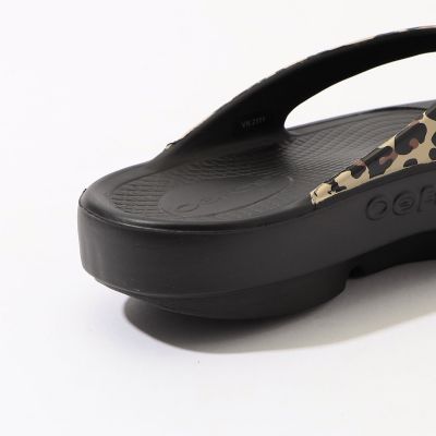 ＯＯＦＯＳ　ＯＯｌａｌａ　Ｌｕｘｅ　サンダル
