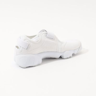 Ｎｉｋｅ　エアリフトブリーズ　スニーカー