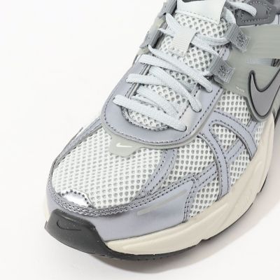 Nike V2K RUN スニーカー | maison TOMORROWLAND/メゾン