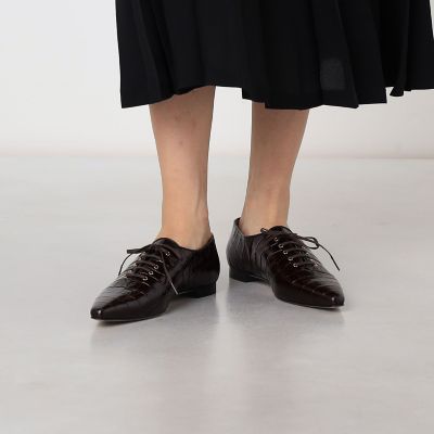 ネブローニ ポインテッドトゥ レザーフラットシューズ ギャザー 36.5 黒 NEBULONI E． LACE UP ポインテッドシューズ | maison