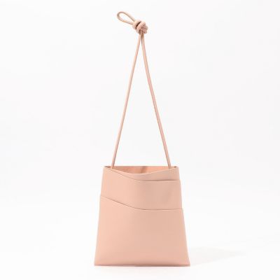 【別注】ＮＯＭＡＤＩＳ×ＴＯＭＯＲＲＯＷＬＡＮＤ　ＭＥＲＲＹ　スクエアショルダーバッグ