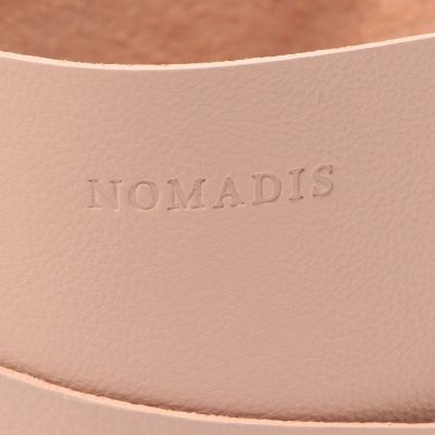 【別注】ＮＯＭＡＤＩＳ×ＴＯＭＯＲＲＯＷＬＡＮＤ　ＭＥＲＲＹ　スクエアショルダーバッグ