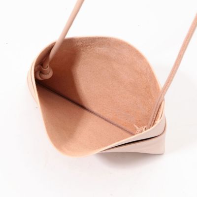 【別注】ＮＯＭＡＤＩＳ×ＴＯＭＯＲＲＯＷＬＡＮＤ　ＭＥＲＲＹ　スクエアショルダーバッグ