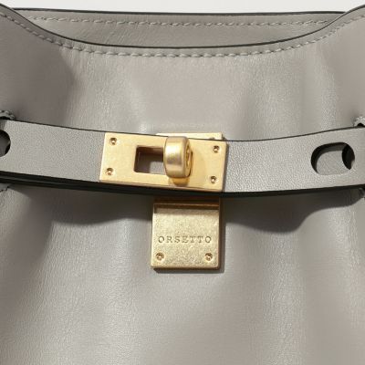 【別注】ＯＲＳＥＴＴＯ×ＴＯＭＯＲＲＯＷＬＡＮＤ　スクエアショルダーバッグ