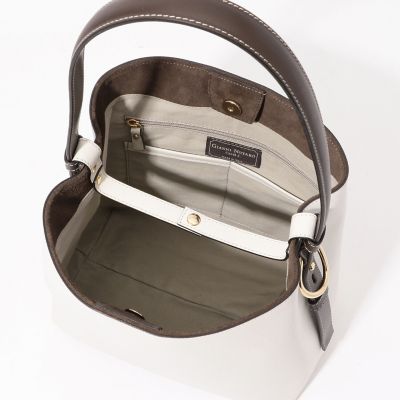 Ｃａｒｏｌ　Ｊ．　バイカラーワンショルダーバッグ