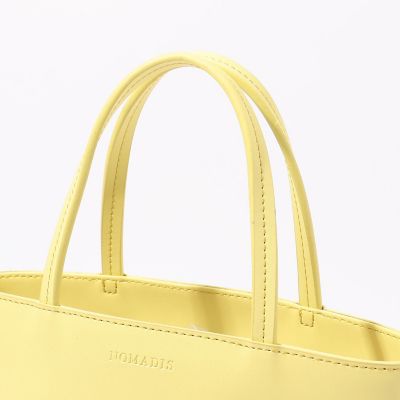 【別注】ＮＯＭＡＤＩＳ×ＴＯＭＯＲＲＯＷＬＡＮＤ　ＴＲＯＩＳ　トートバッグ